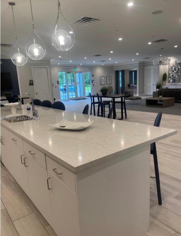 CRYSTAL LAKE 1ST SEC - Residential Lease