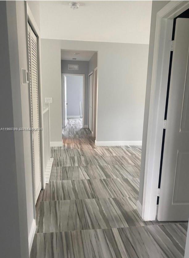 CRYSTAL LAKE 1ST SEC - Residential Lease