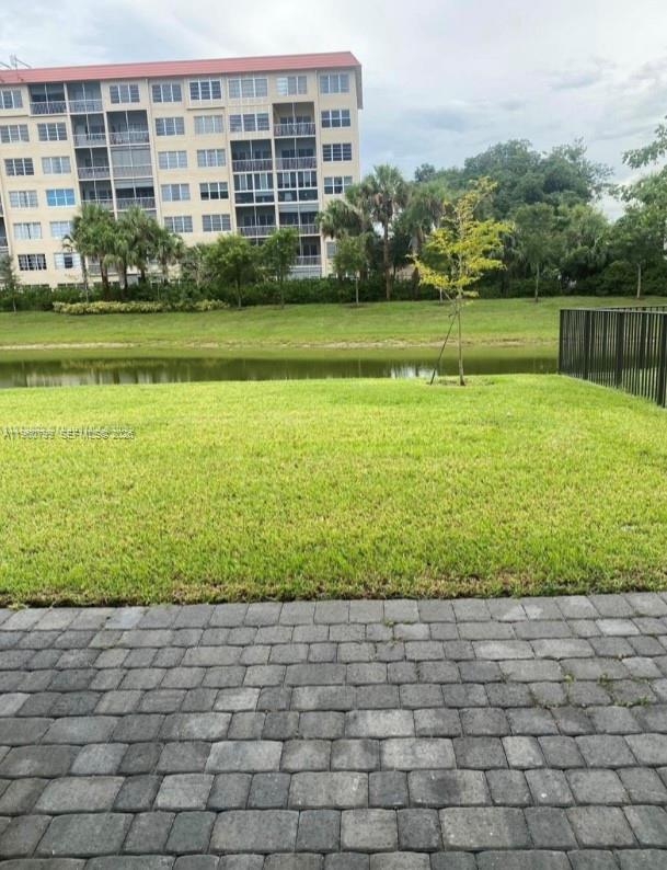 CRYSTAL LAKE 1ST SEC - Residential Lease