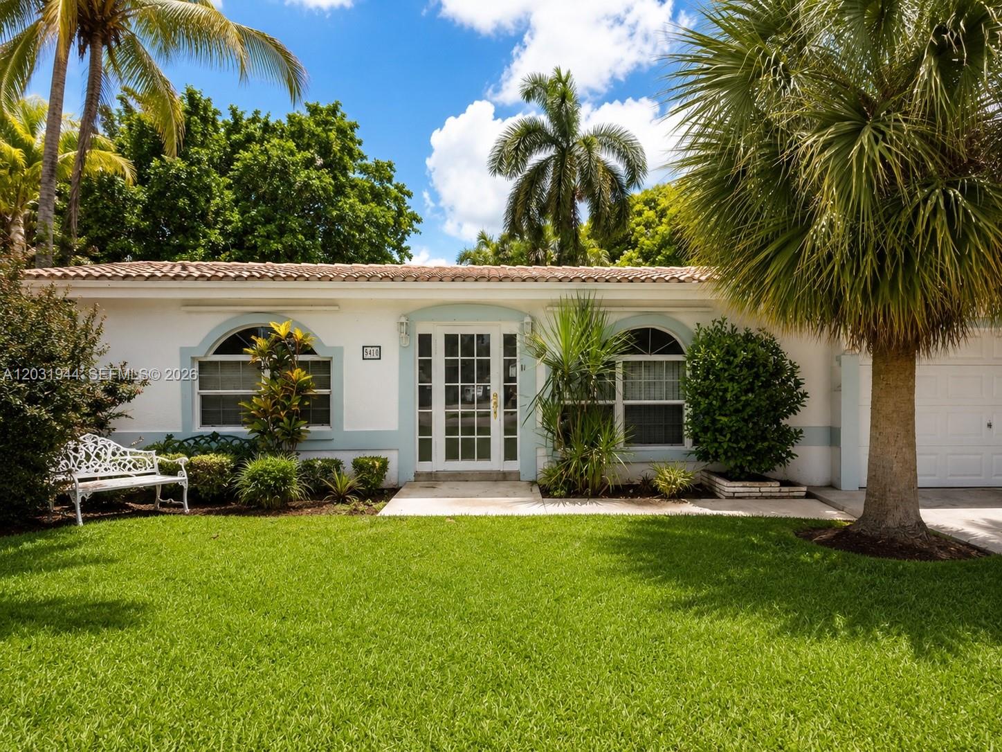 Excellent investment opportunity in the heart of Hallandale Beach! Well-maintained duplex featuring two spacious 2BR/1BA units, both currently occupied and generating rental income. Each unit offers central A/C, private laundry, updated interiors, and functional floor plans. 
The property includes a beautifully maintained common area and four on-site parking spaces. Conveniently located near beaches, shopping, dining, Gulfstream Park, Aventura Mall, and major highways. Ideal for investors seeking immediate cash flow or owner-occupants looking to offset expenses with rental income. 
Showings by appointment only