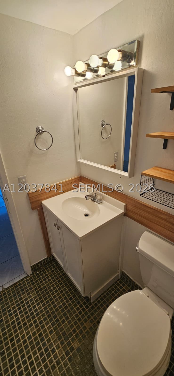 PINEBARK CONDO NO 1 - Residential Lease