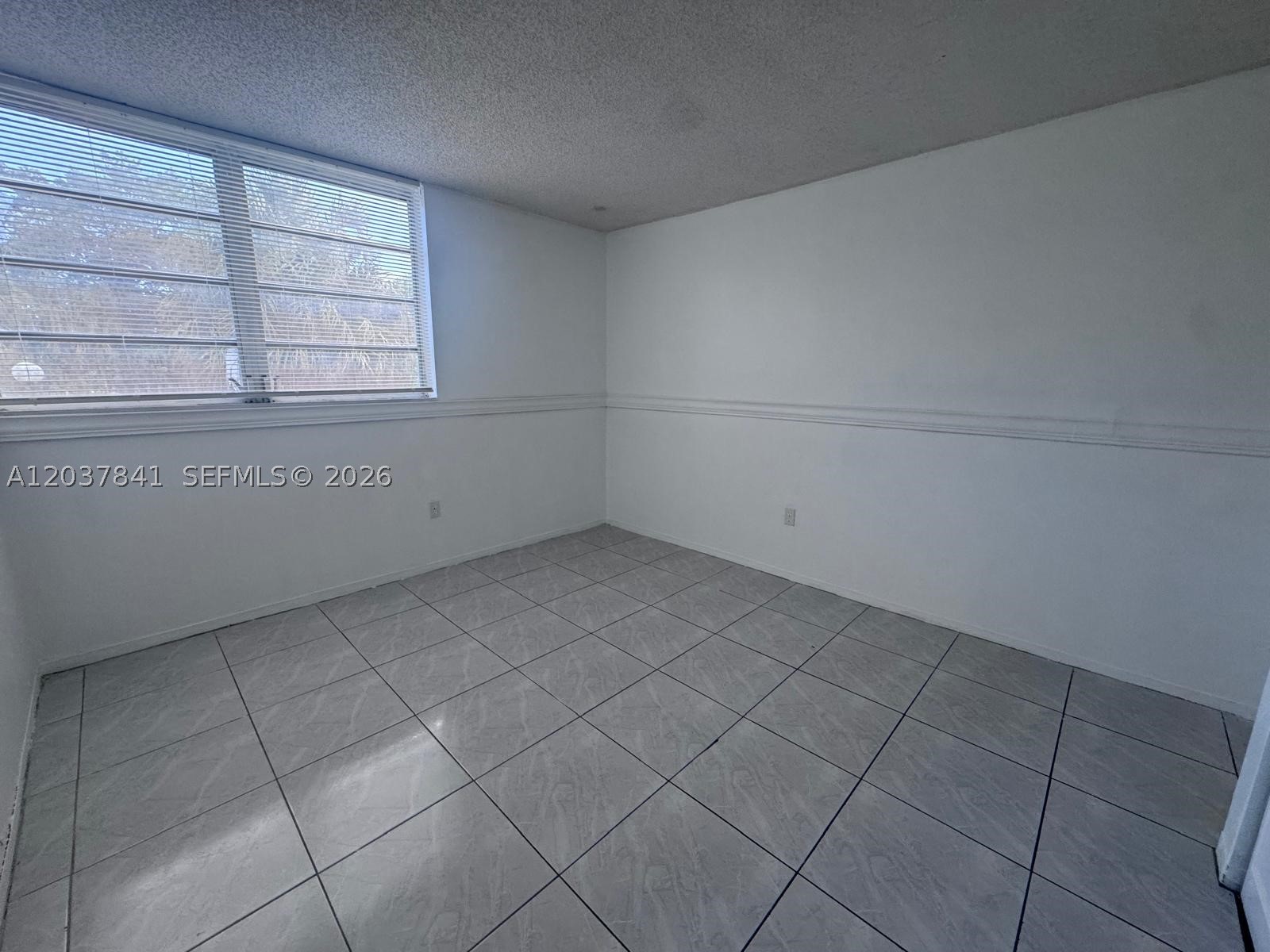 PINEBARK CONDO NO 1 - Residential Lease