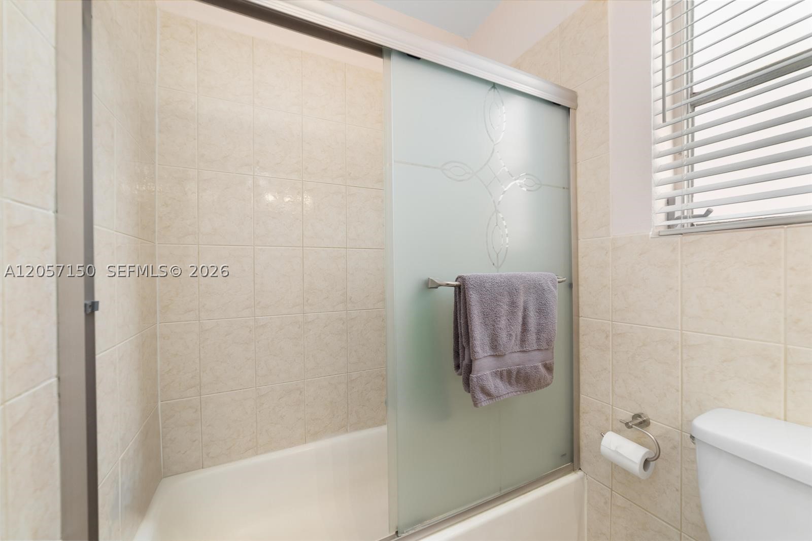 CORAL RIDGE LANDINGS COND - Residential Lease