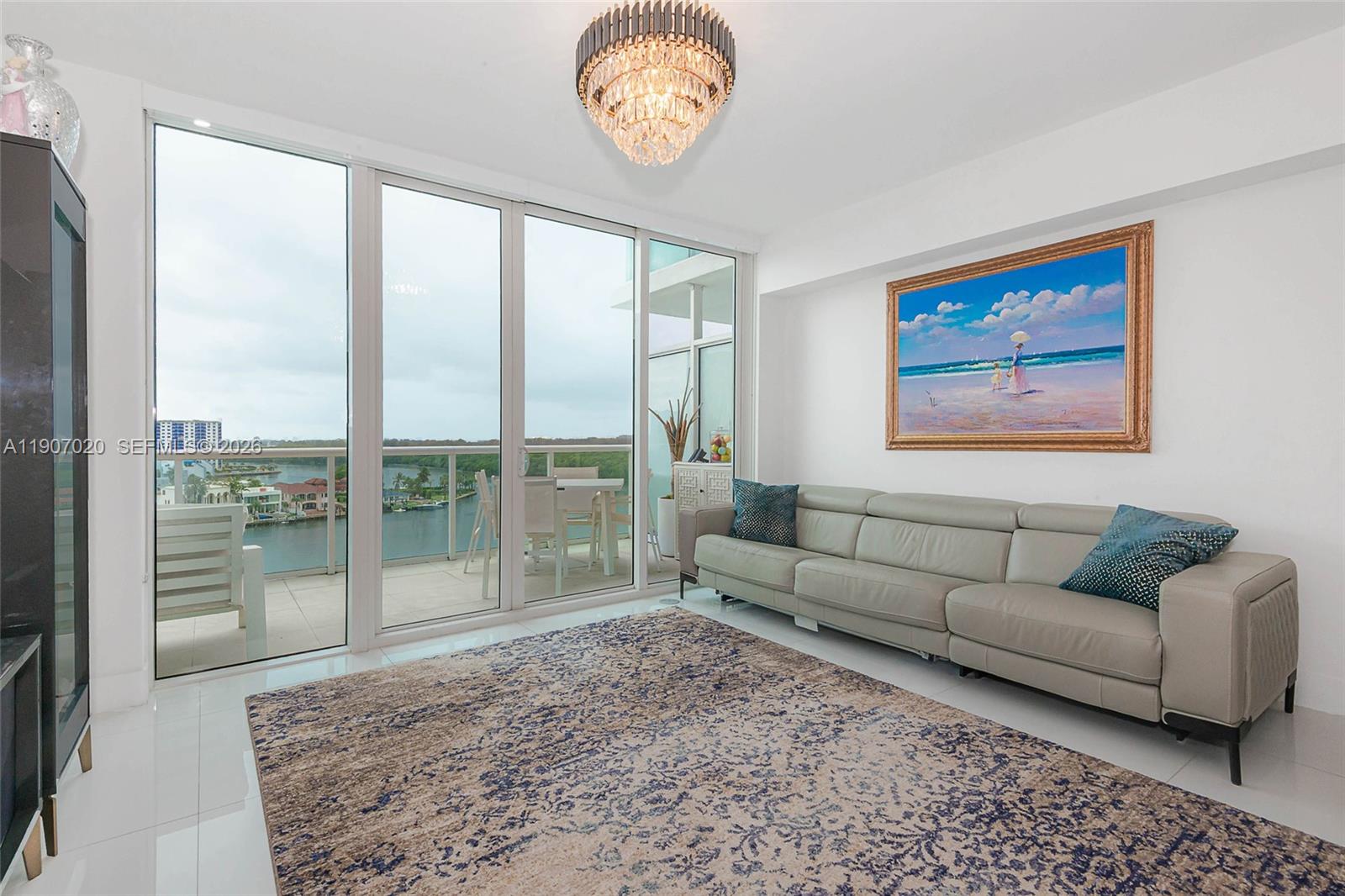 400 SUNNY ISLES CONDO WES - Residential
