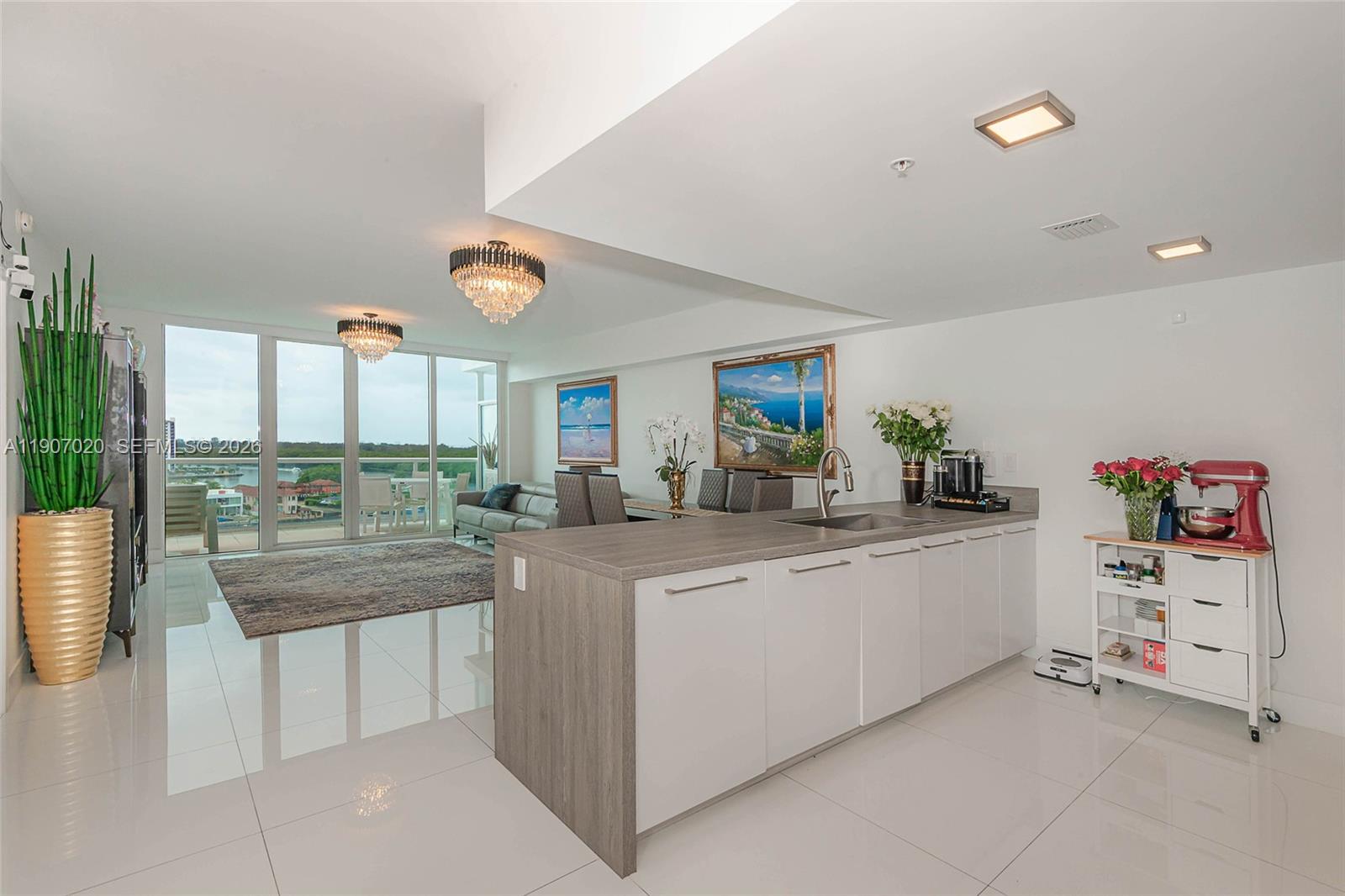 400 SUNNY ISLES CONDO WES - Residential