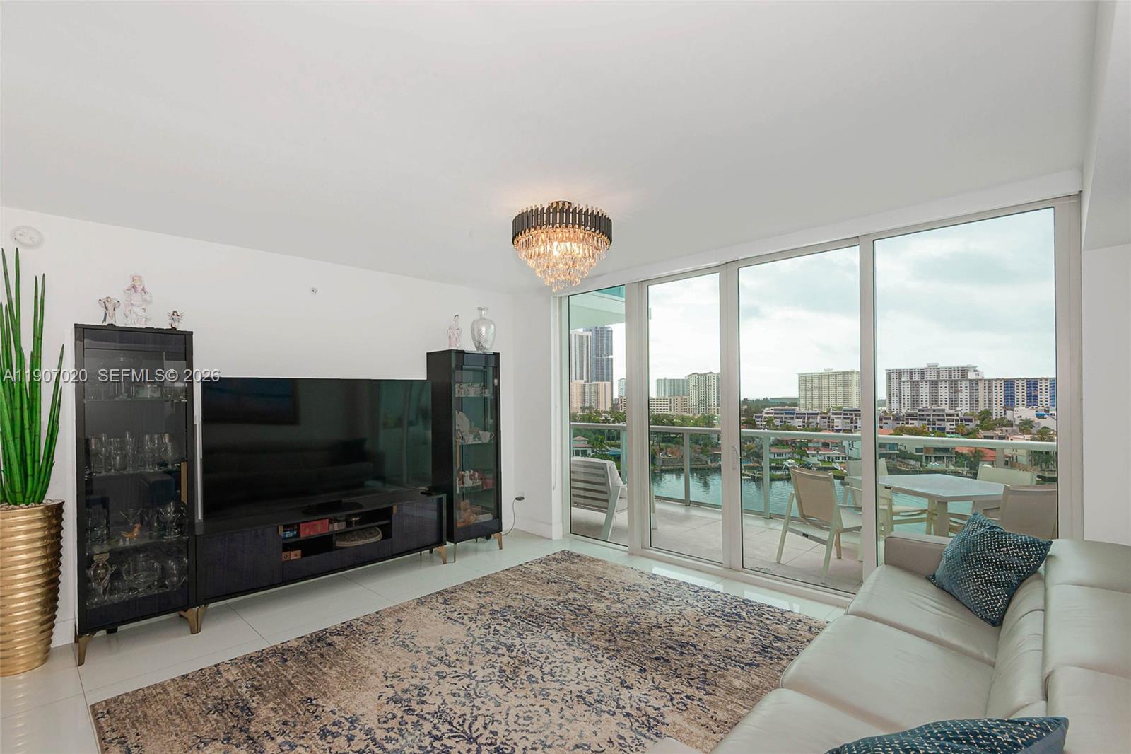 400 SUNNY ISLES CONDO WES - Residential