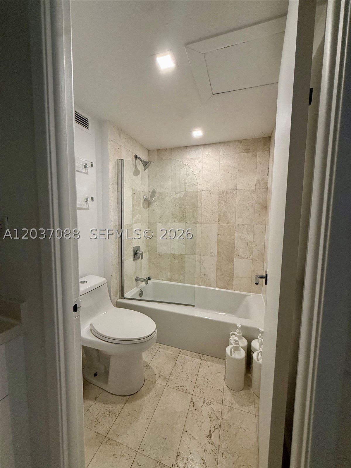 RONEY PALACE CONDO - Residential Lease