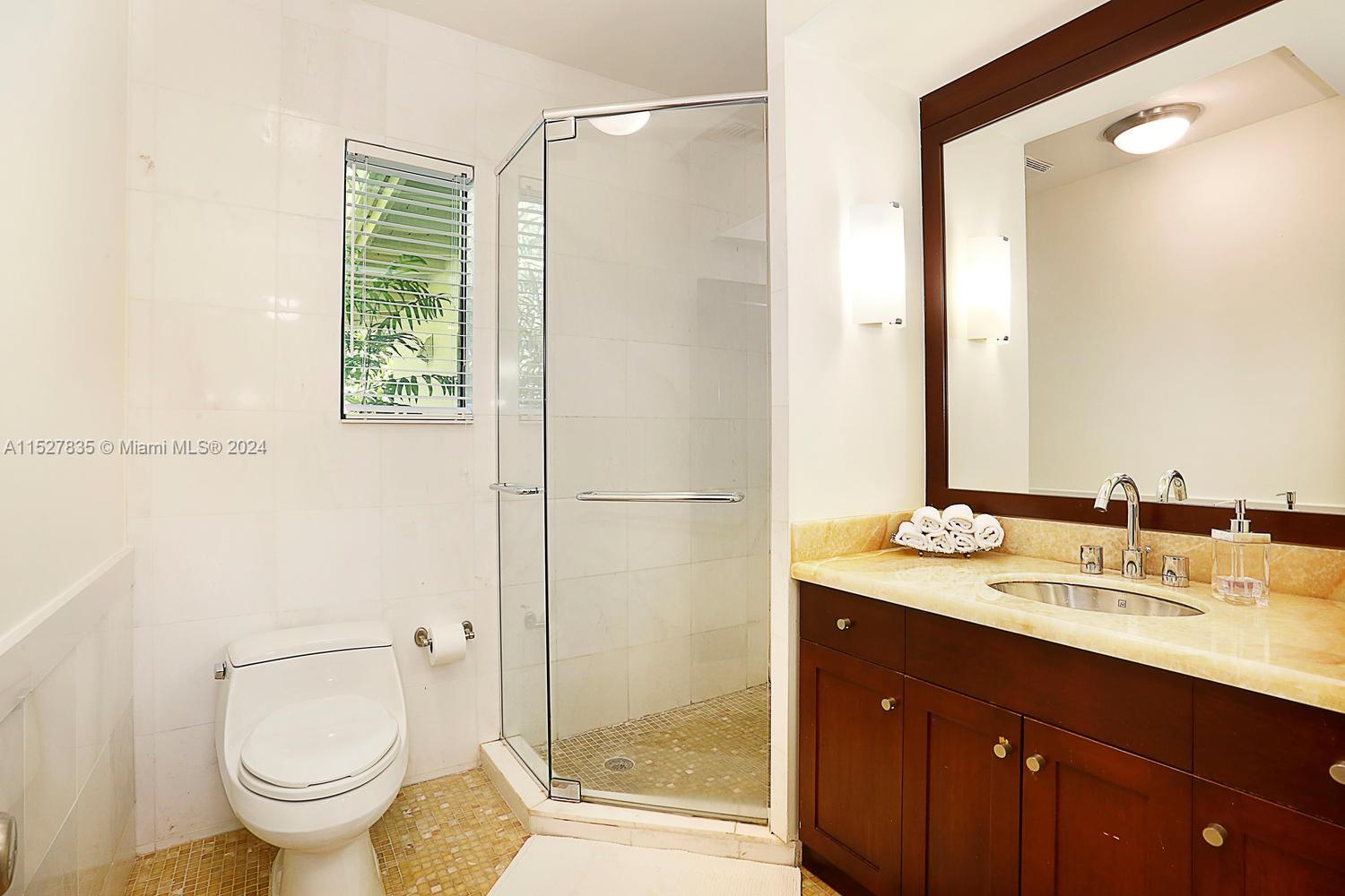 BISCAYNE PARK TERR - Residential Lease