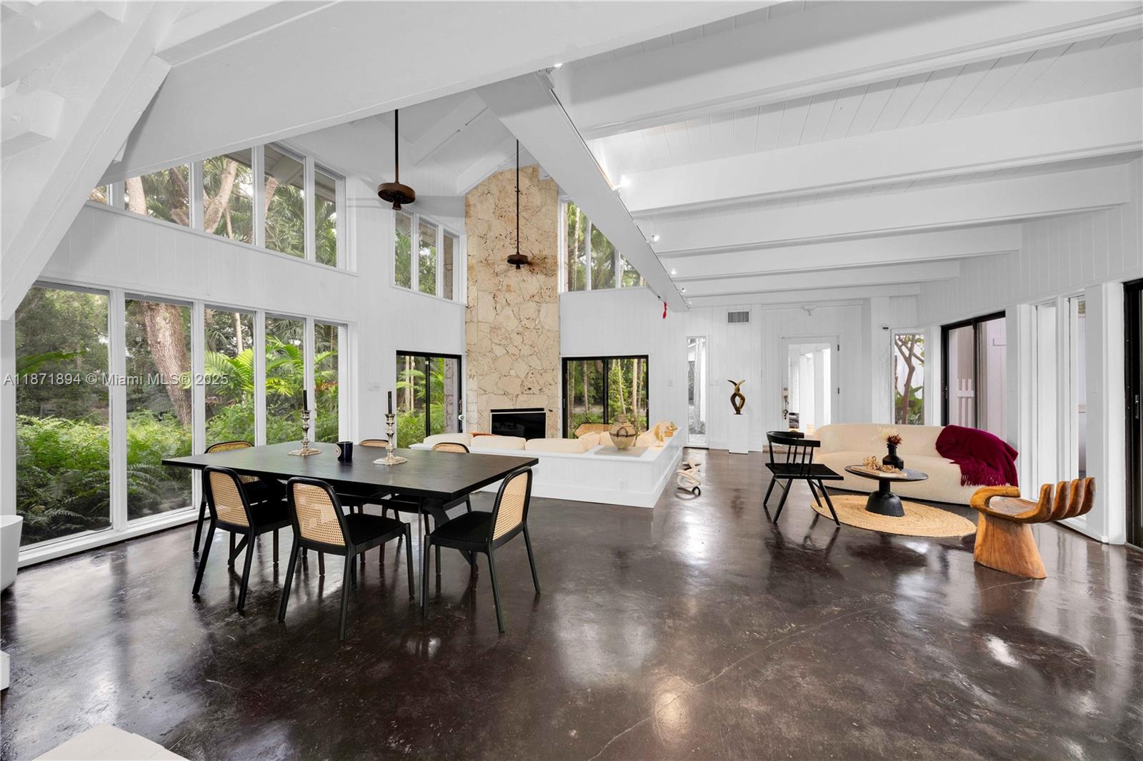 SNAPPER CREEK OAKS - Residential