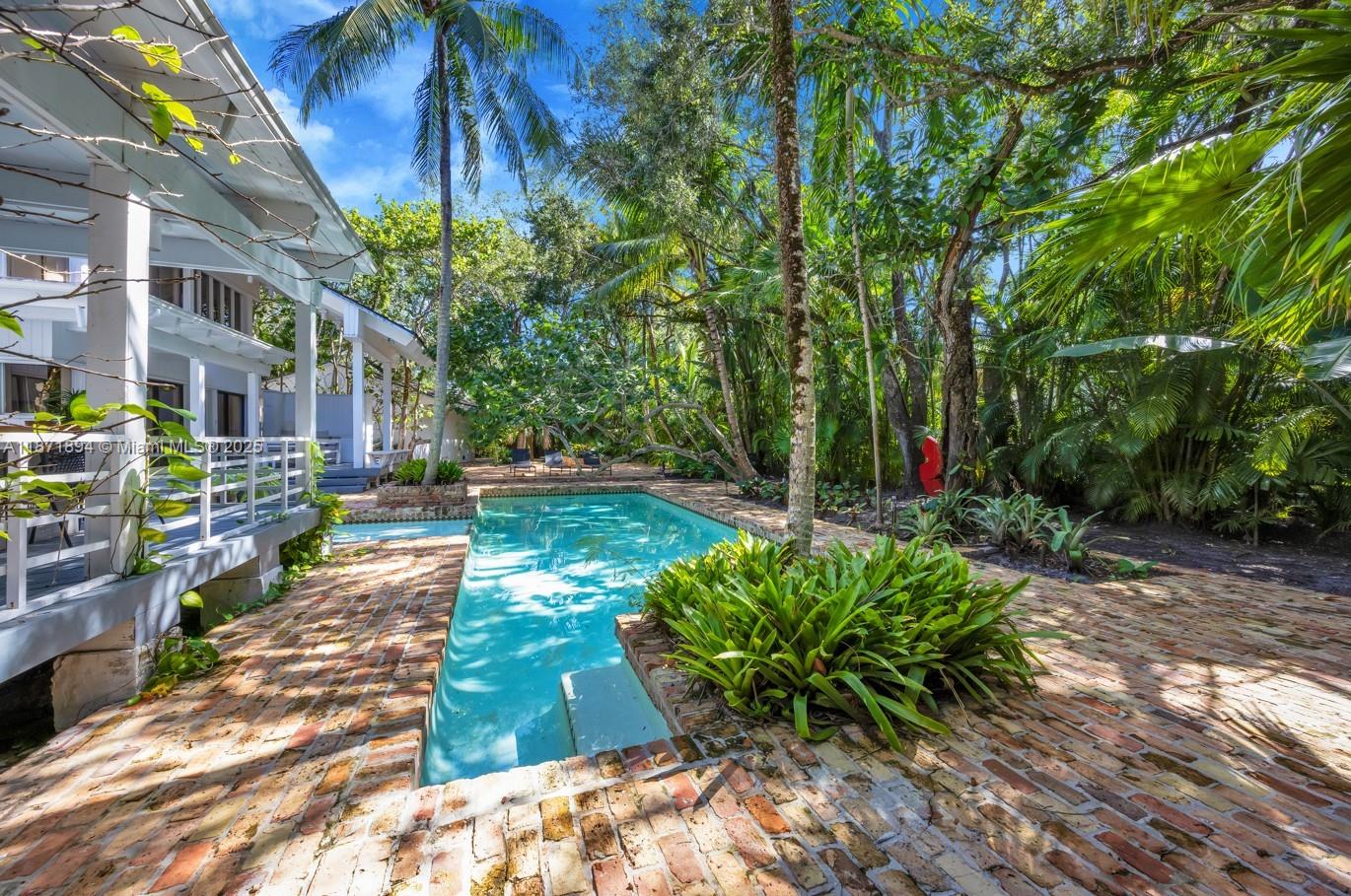 SNAPPER CREEK OAKS - Residential