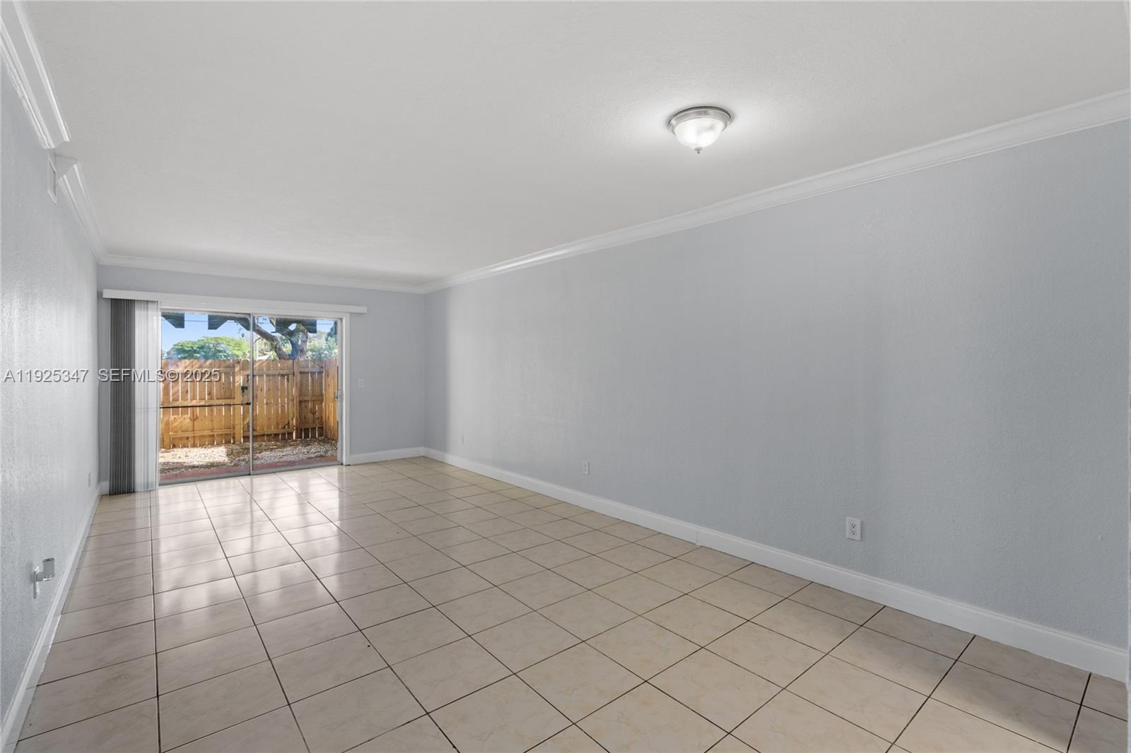 OLAS AZULES CONDO - Residential Lease
