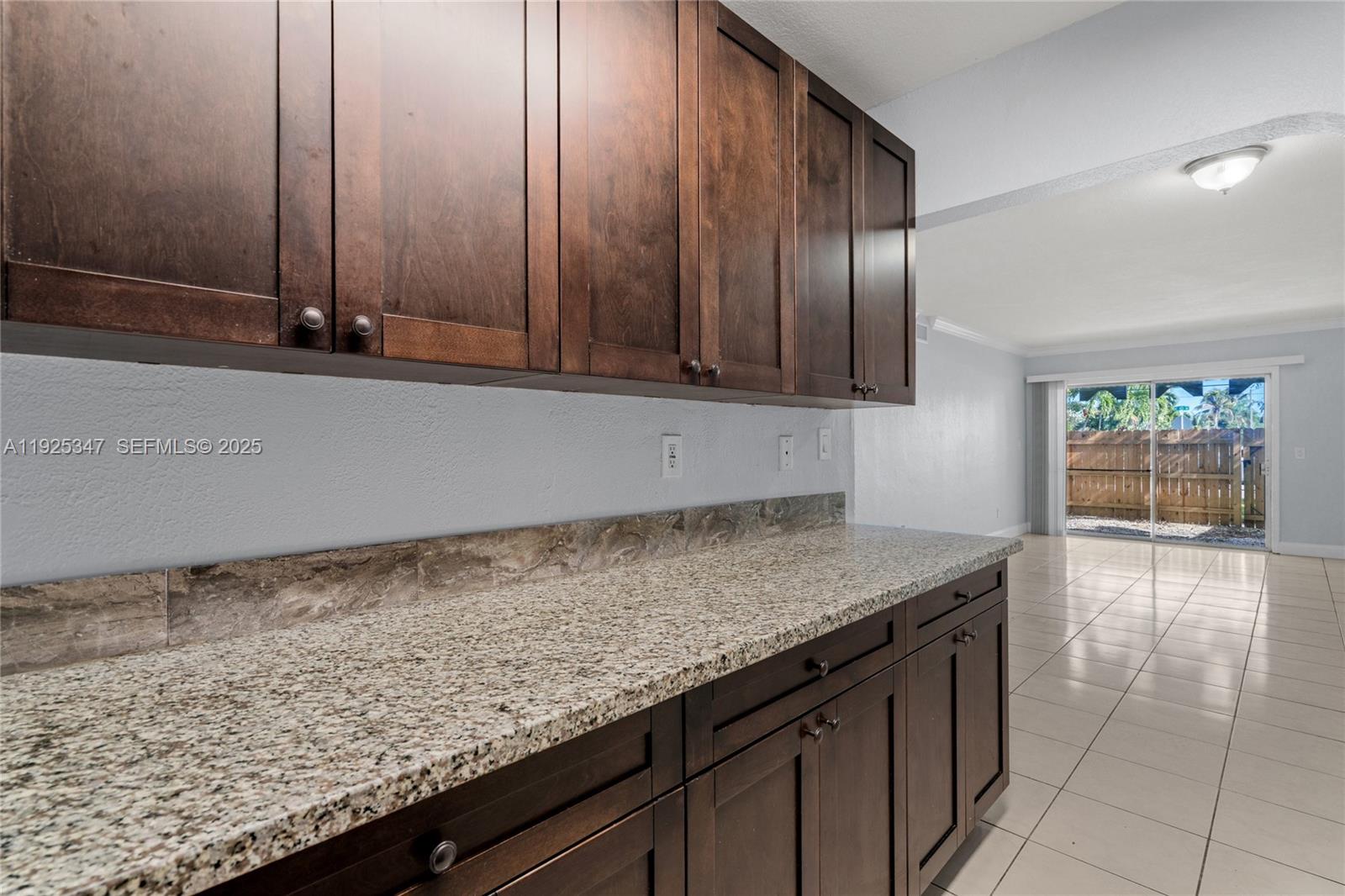 OLAS AZULES CONDO - Residential Lease