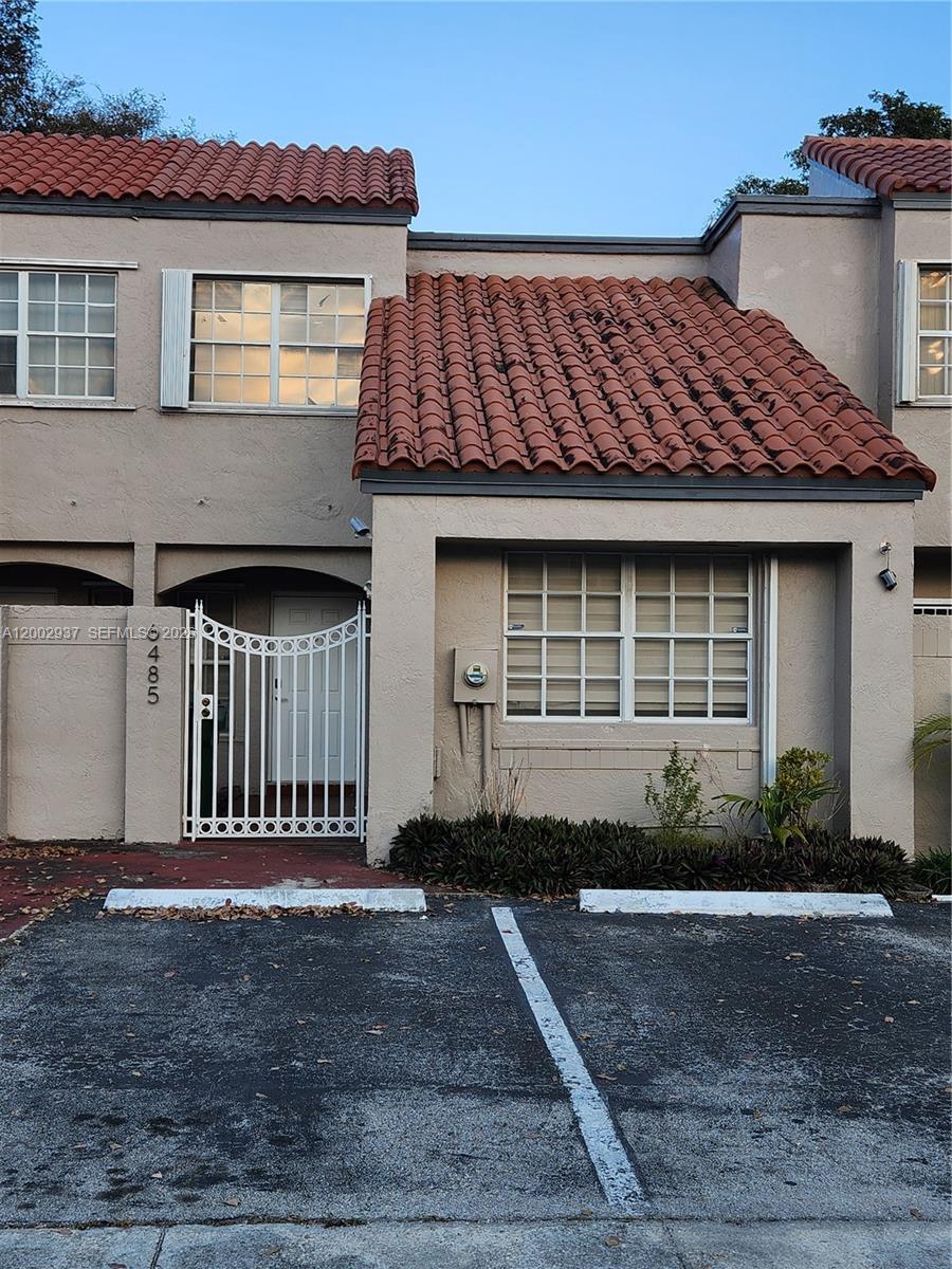 SUNSET HARBOUR SEC IV - Residential Lease