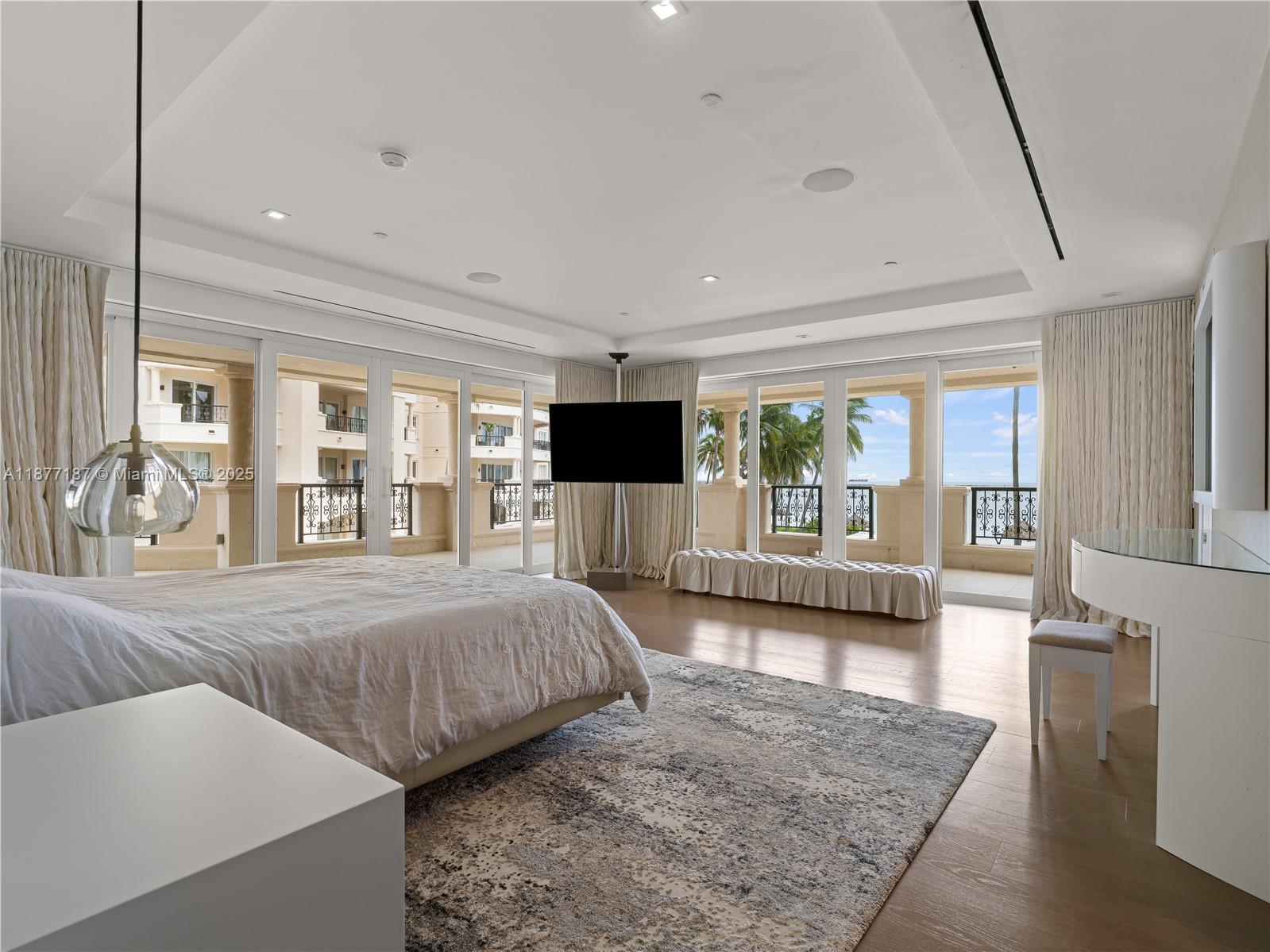 OCEANSIDE AT FISHER ISLAN - Residential