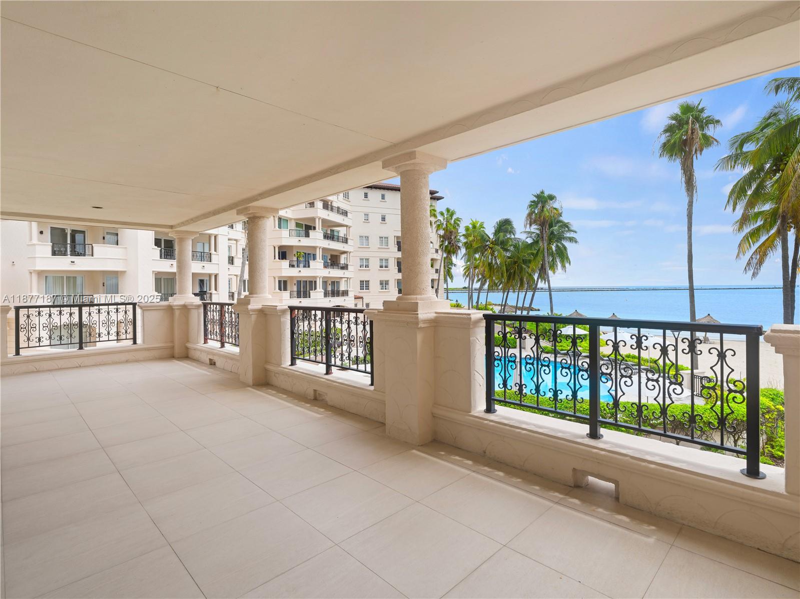 OCEANSIDE AT FISHER ISLAN - Residential