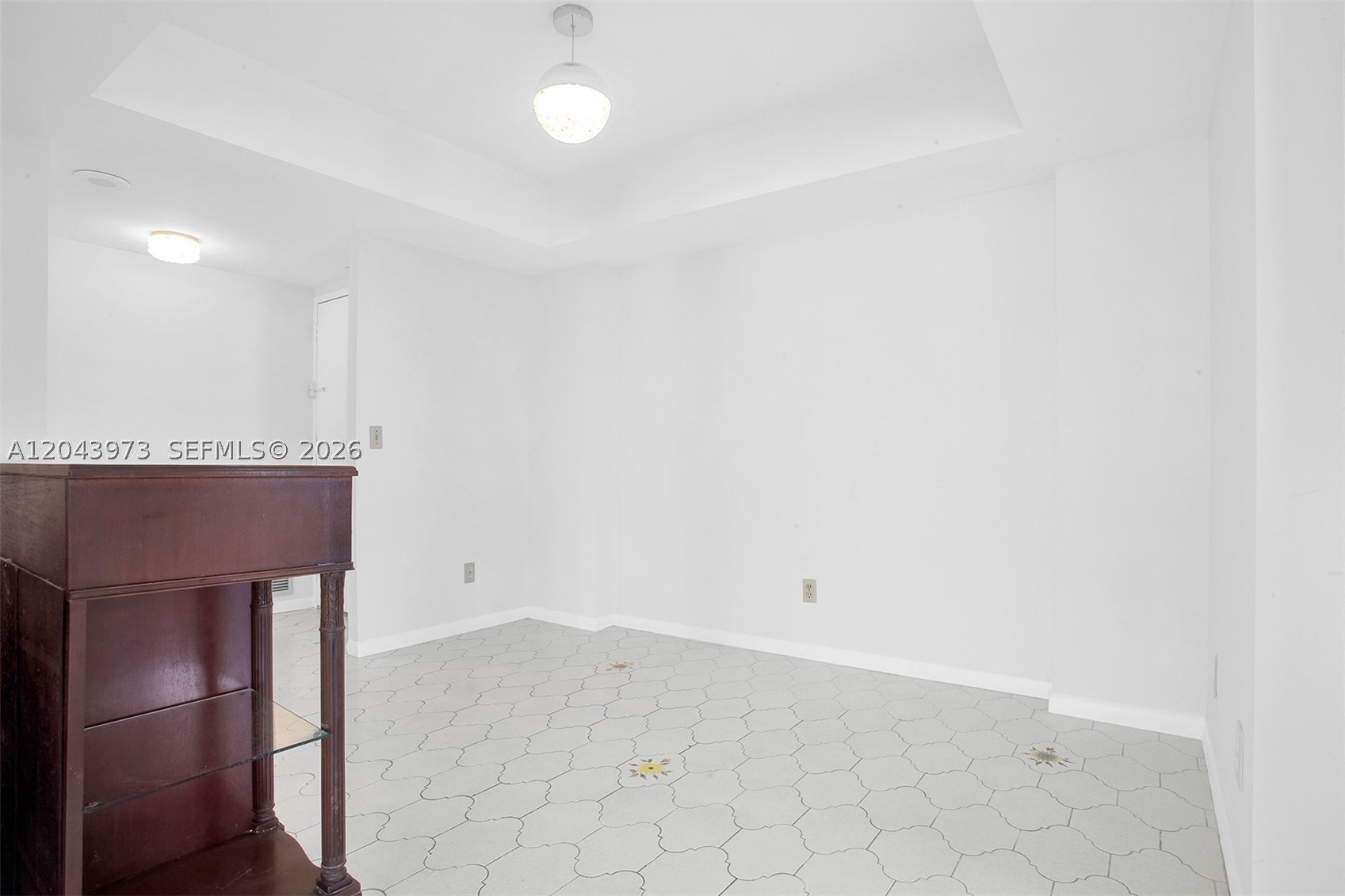 ADMIRALS PORT CONDO WEST - Residential