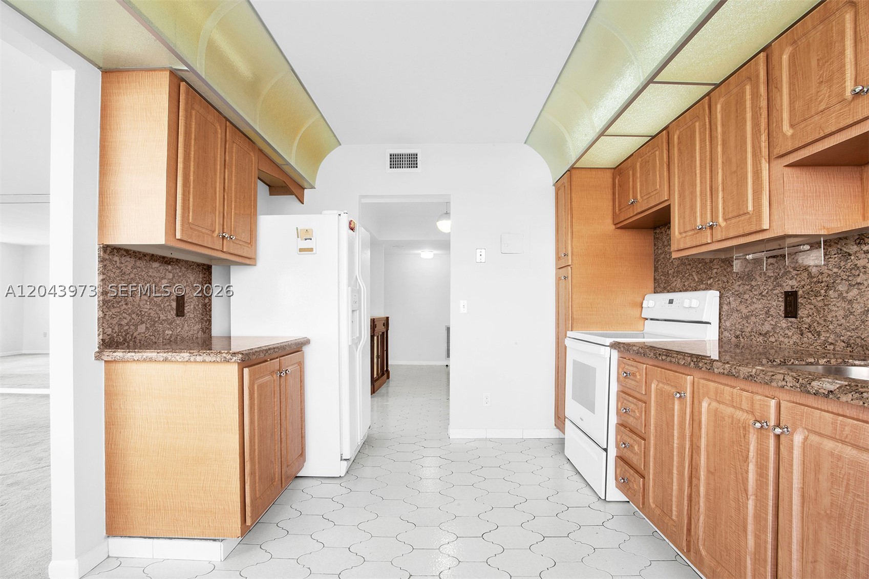 ADMIRALS PORT CONDO WEST - Residential