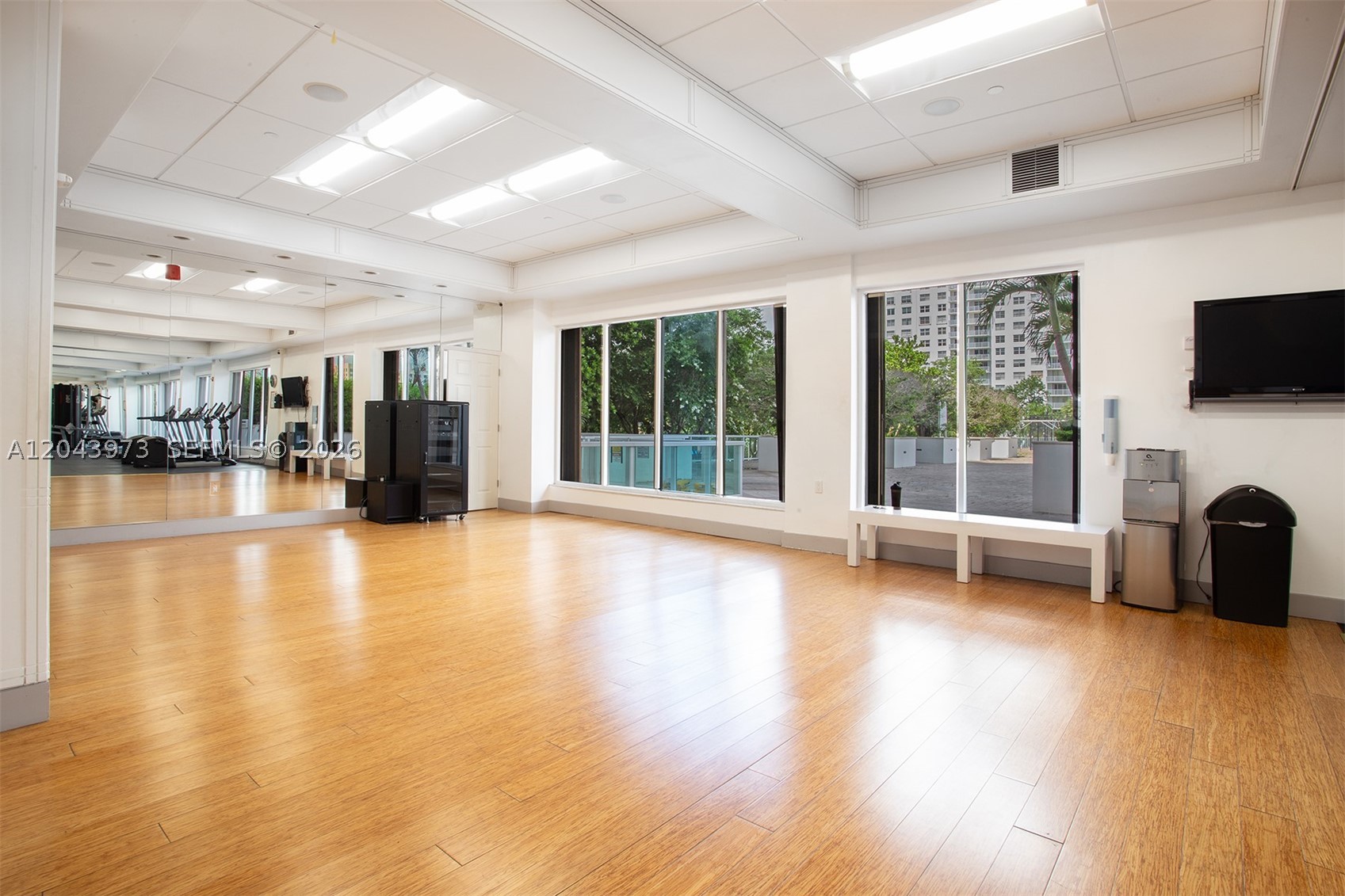 ADMIRALS PORT CONDO WEST - Residential