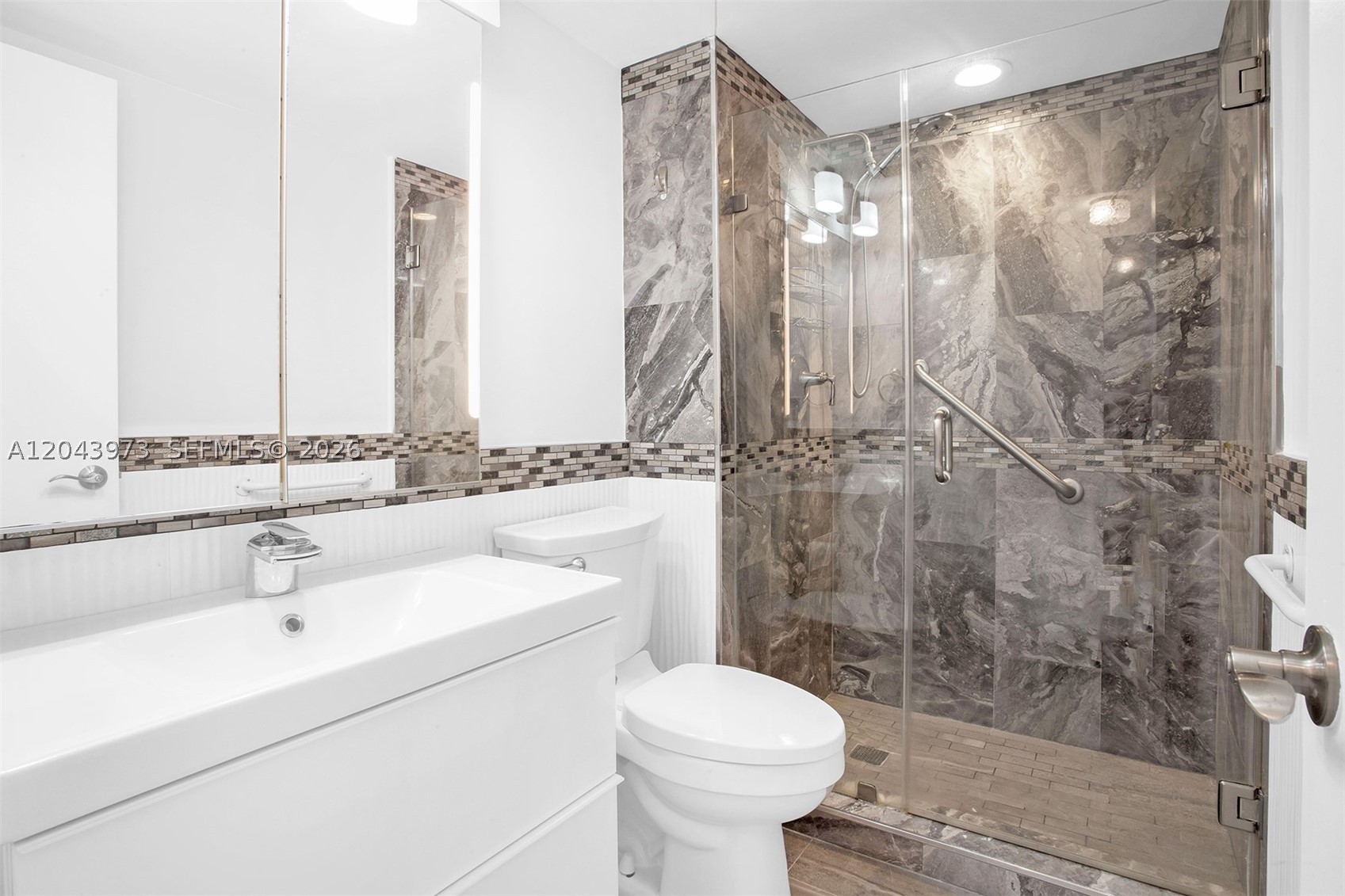 ADMIRALS PORT CONDO WEST - Residential