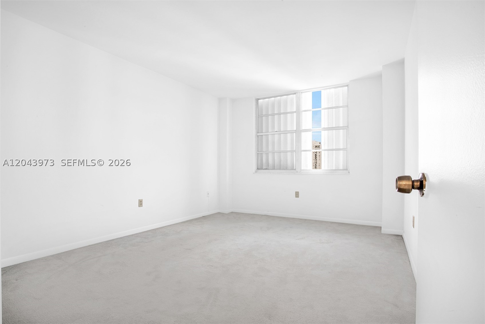 ADMIRALS PORT CONDO WEST - Residential