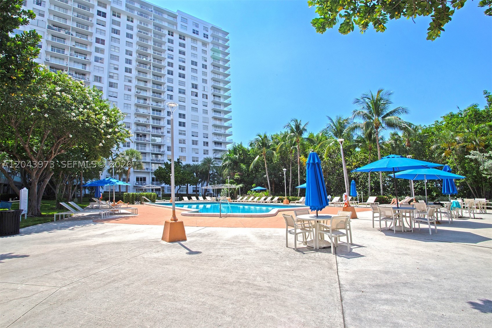 ADMIRALS PORT CONDO WEST - Residential