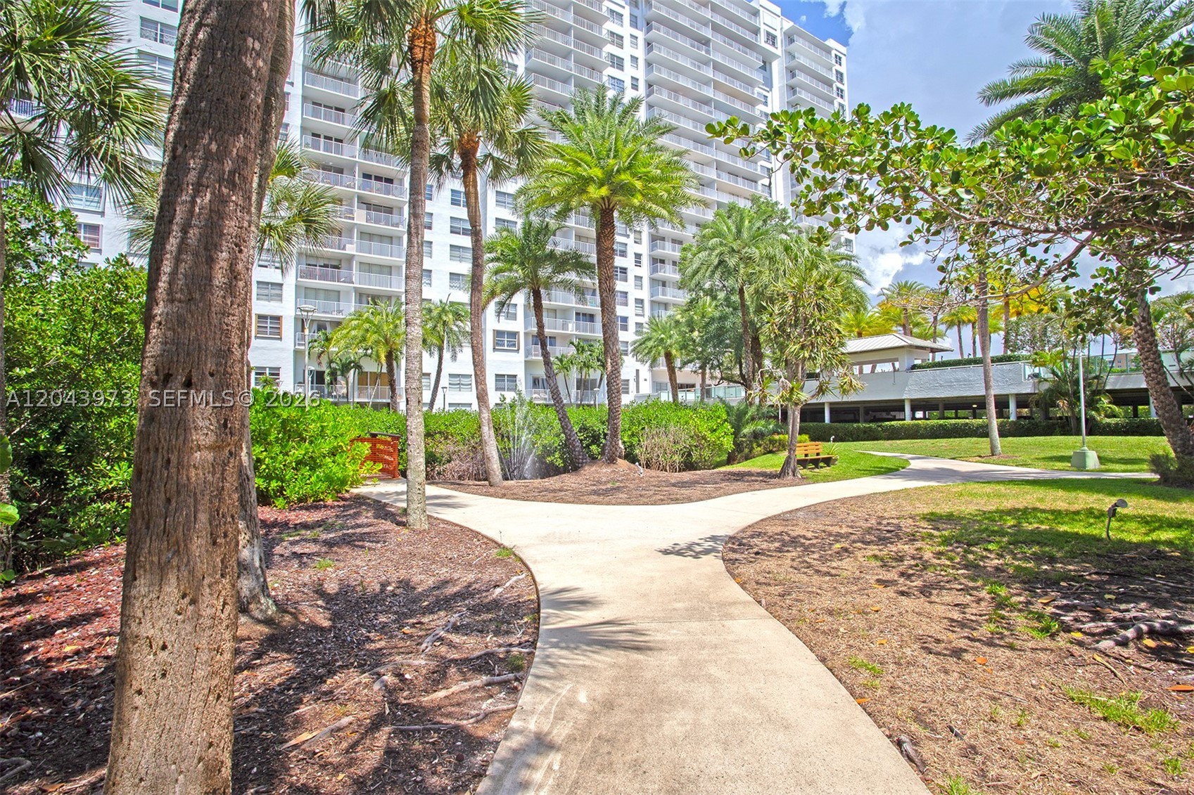 ADMIRALS PORT CONDO WEST - Residential