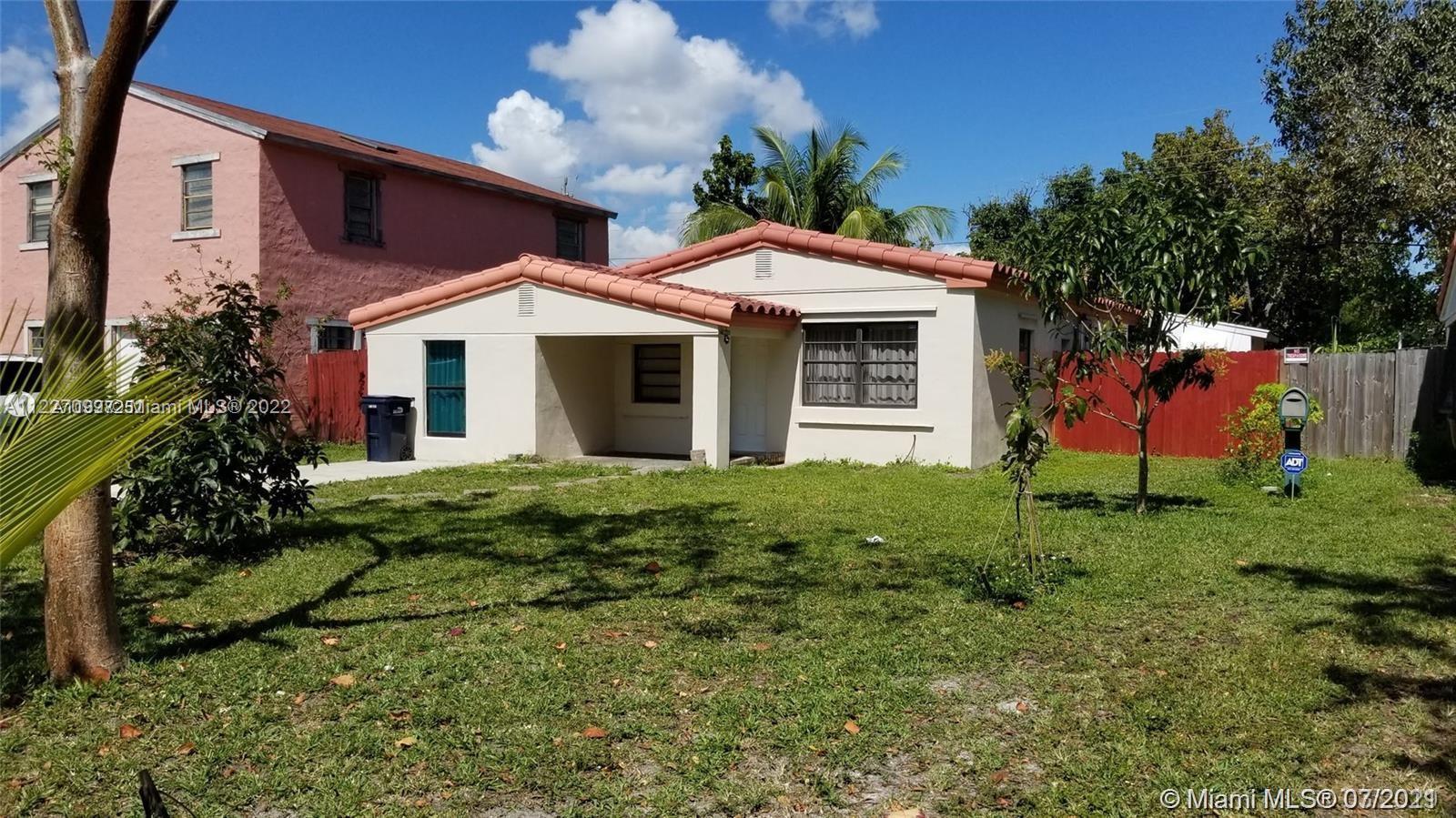 Beautiful and bright 3/1 house in North Miami Beach. Big back yard with a lot of storage space. GREAT LOCATION !!! Close to schools, shopping and major roads.