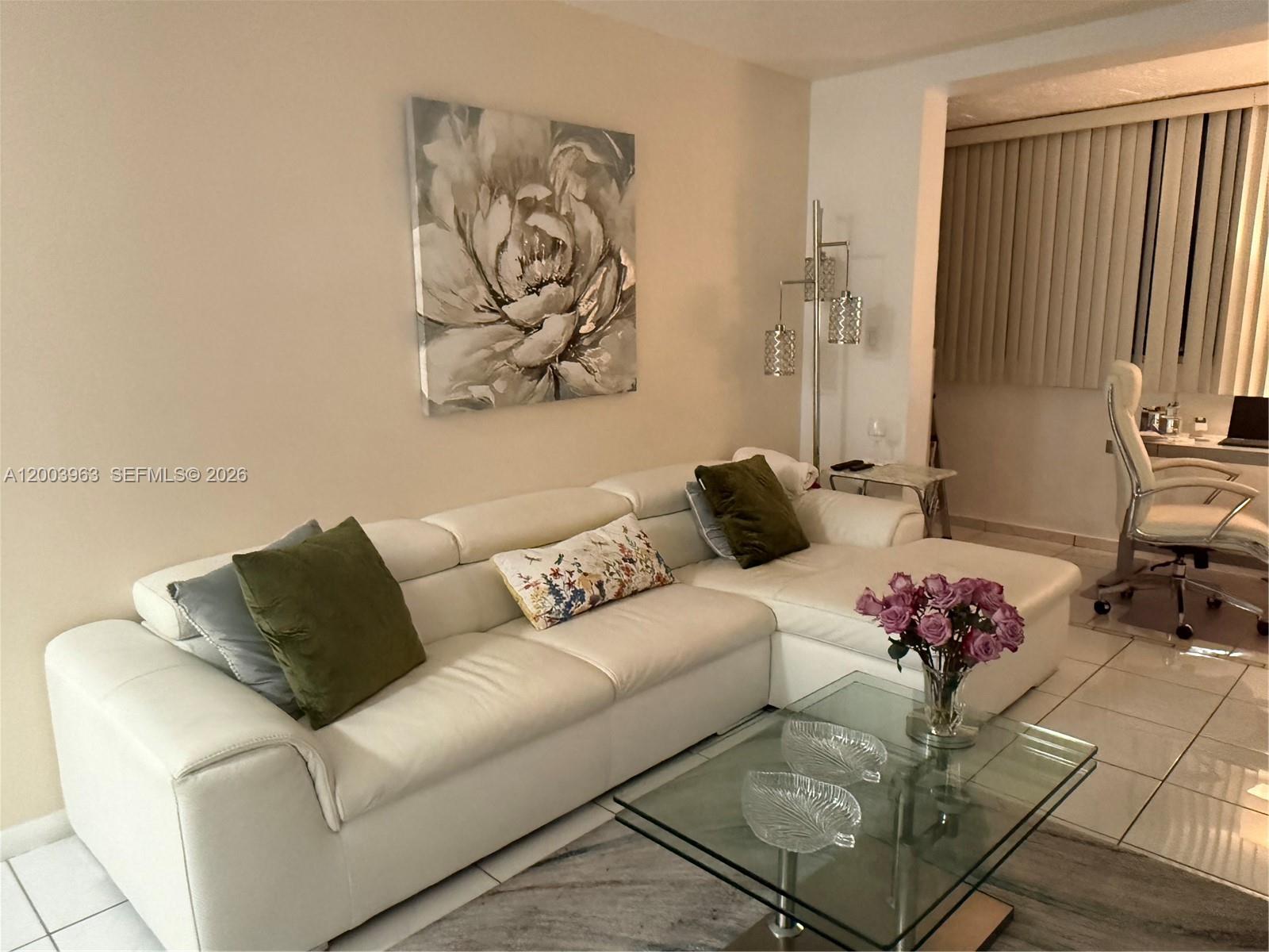 MOON TOWER CONDO - Residential