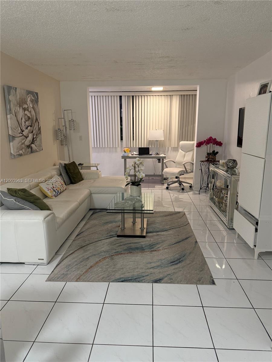 MOON TOWER CONDO - Residential