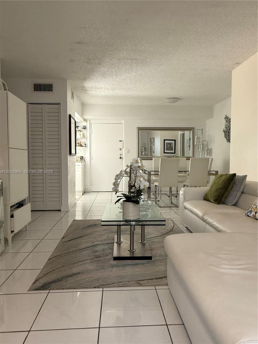 MOON TOWER CONDO - Residential
