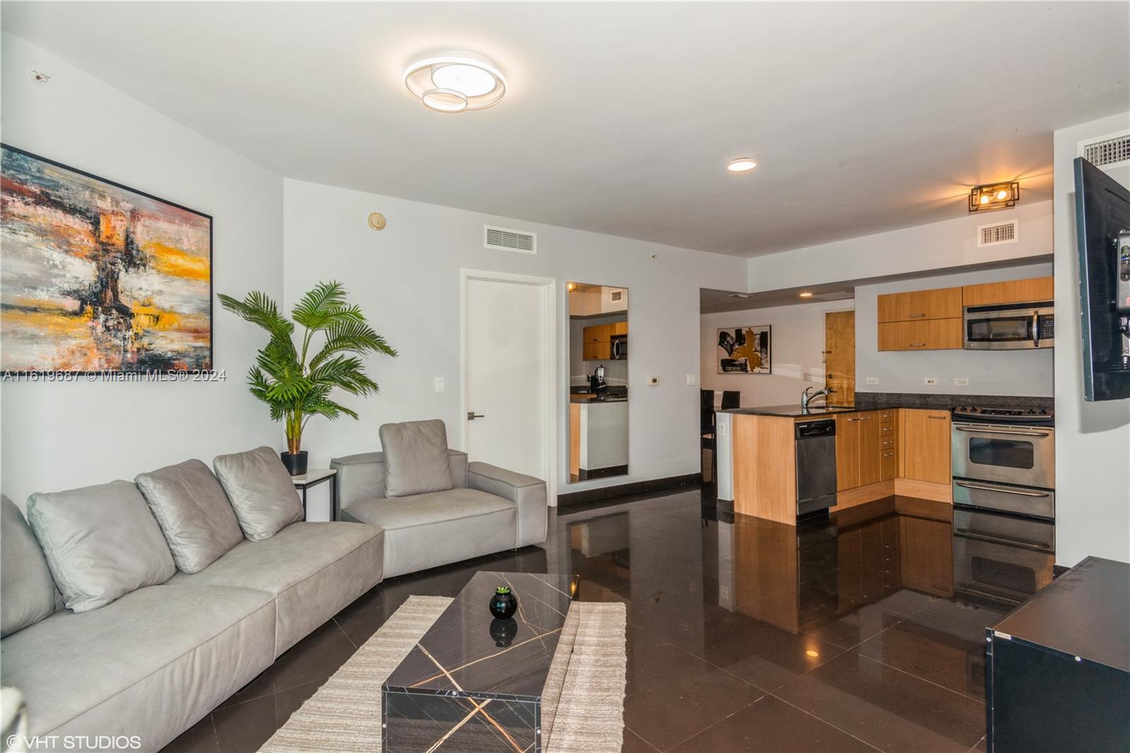 WIND CONDO - Residential