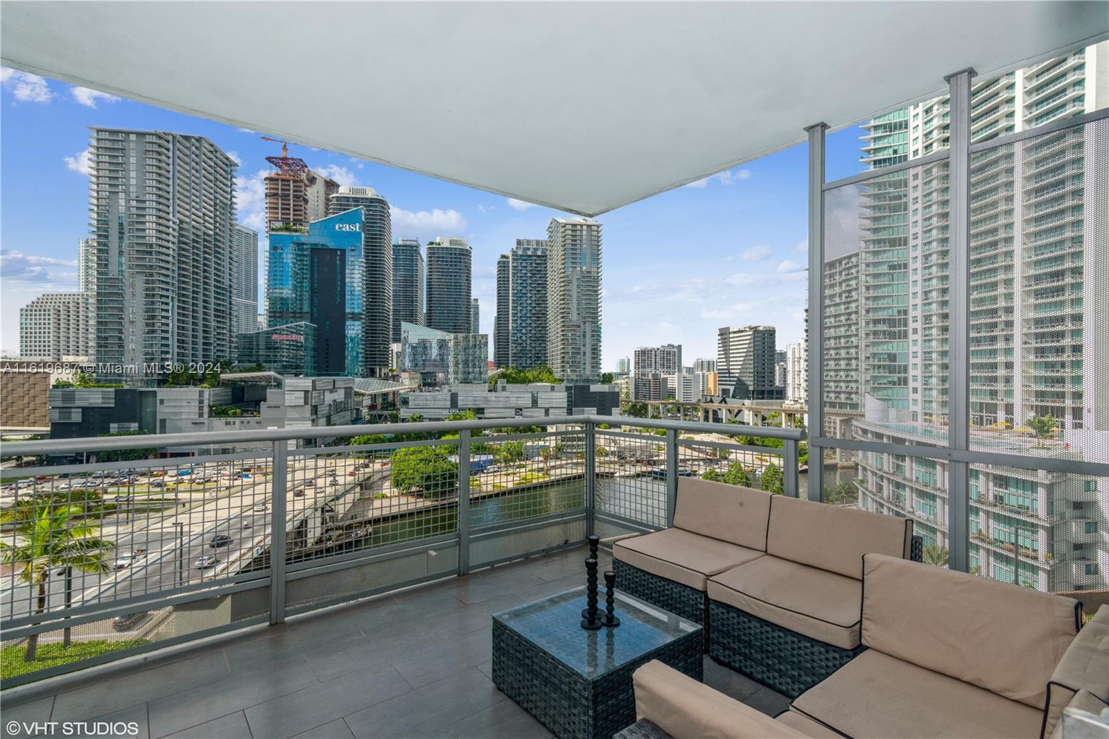 WIND CONDO - Residential