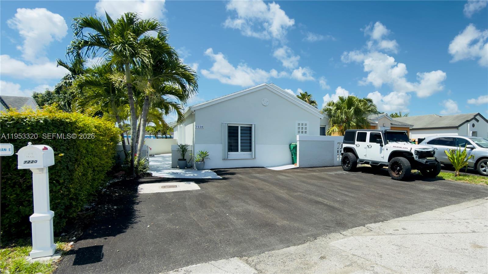 SUNSET SHORES - Residential