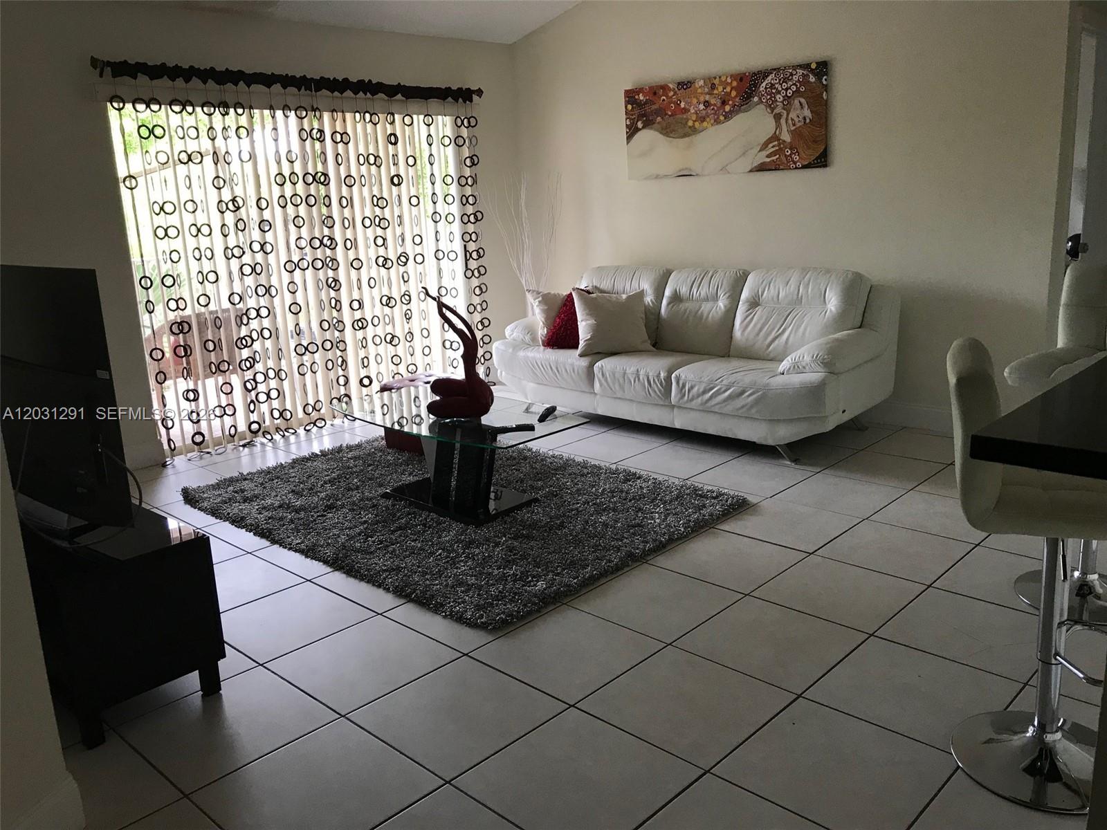 ROYAL PALM PLACE - Residential