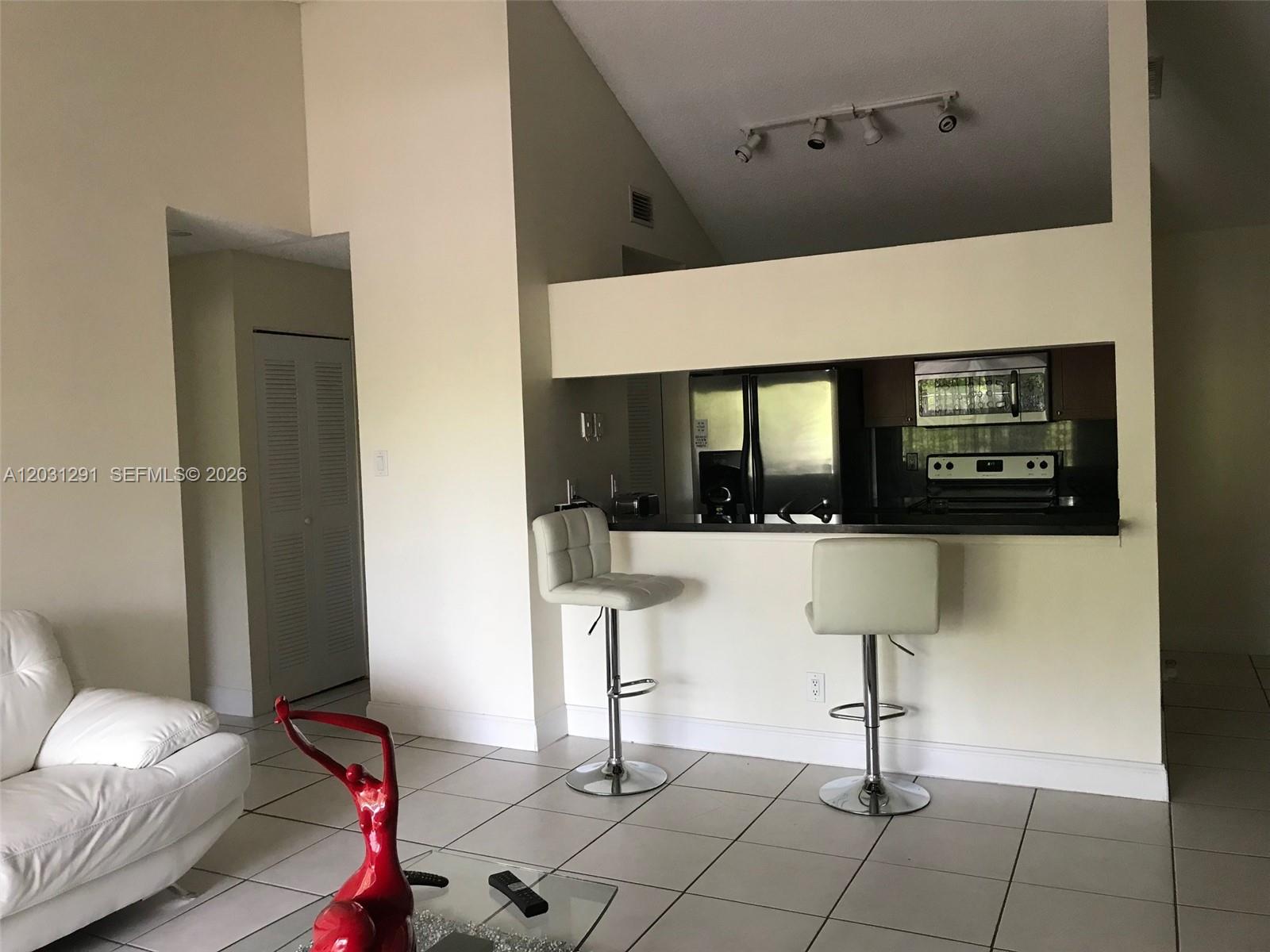 ROYAL PALM PLACE - Residential