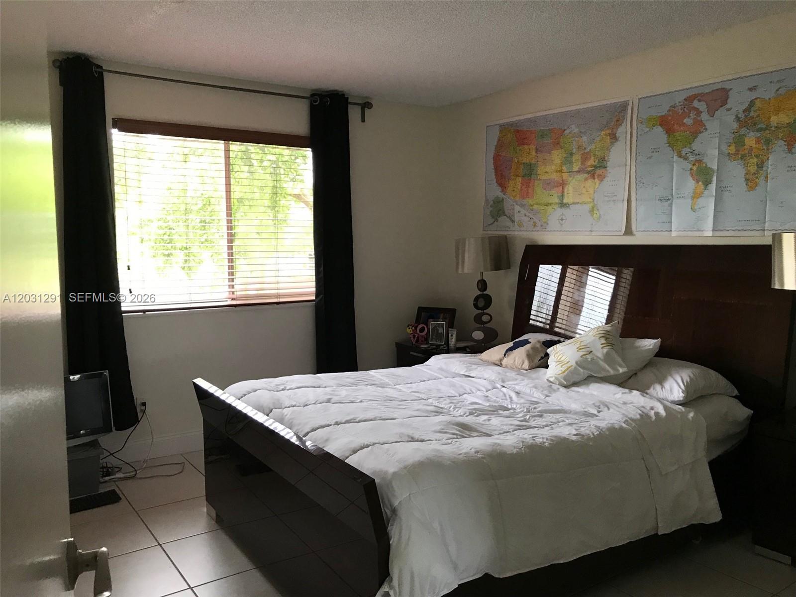 ROYAL PALM PLACE - Residential
