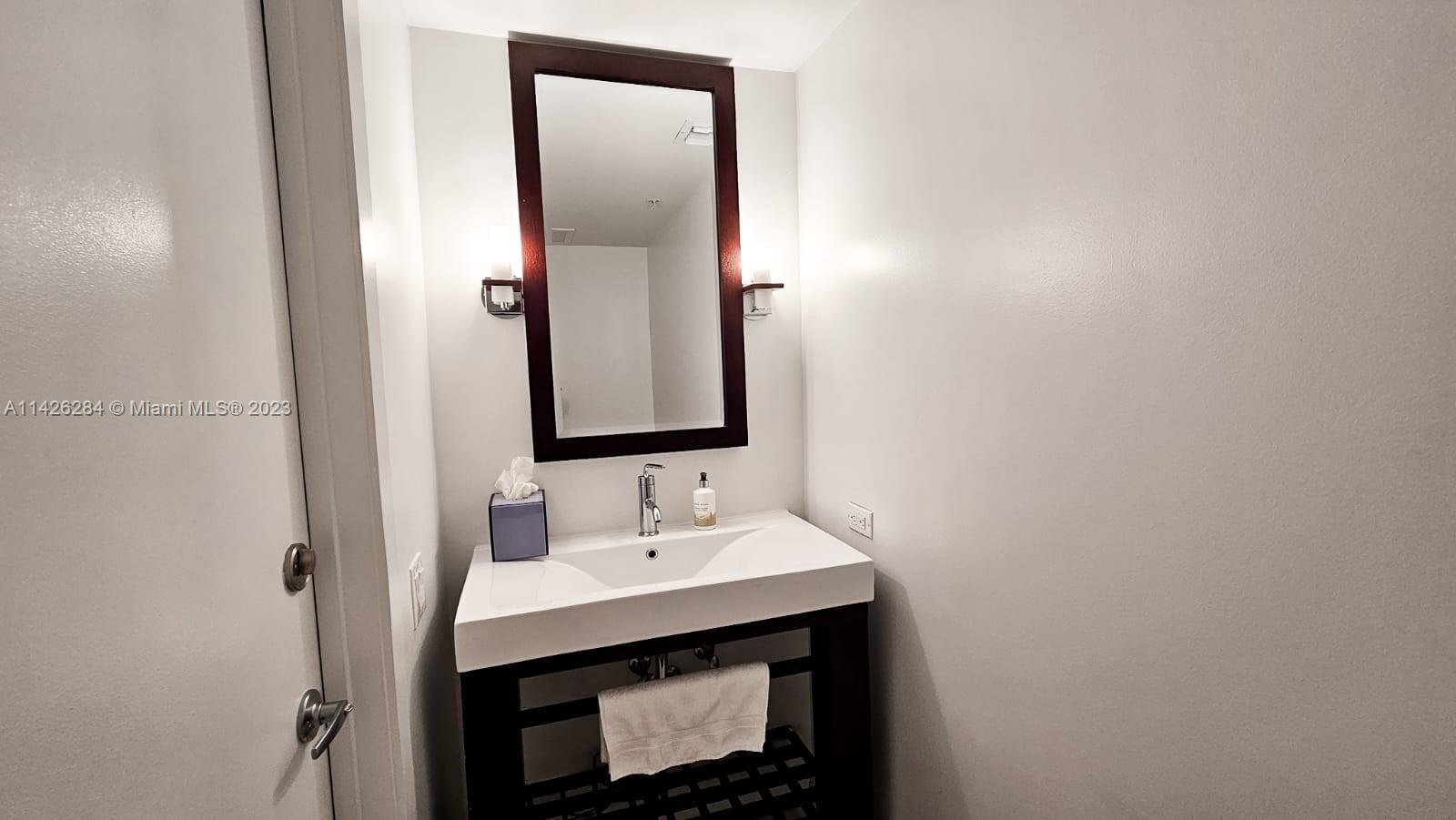 SOLE CONDO - Residential