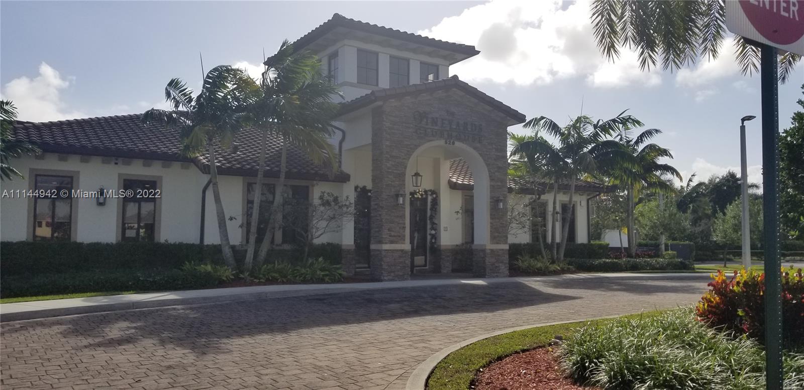BAYWINDS OF ABACO - Residential