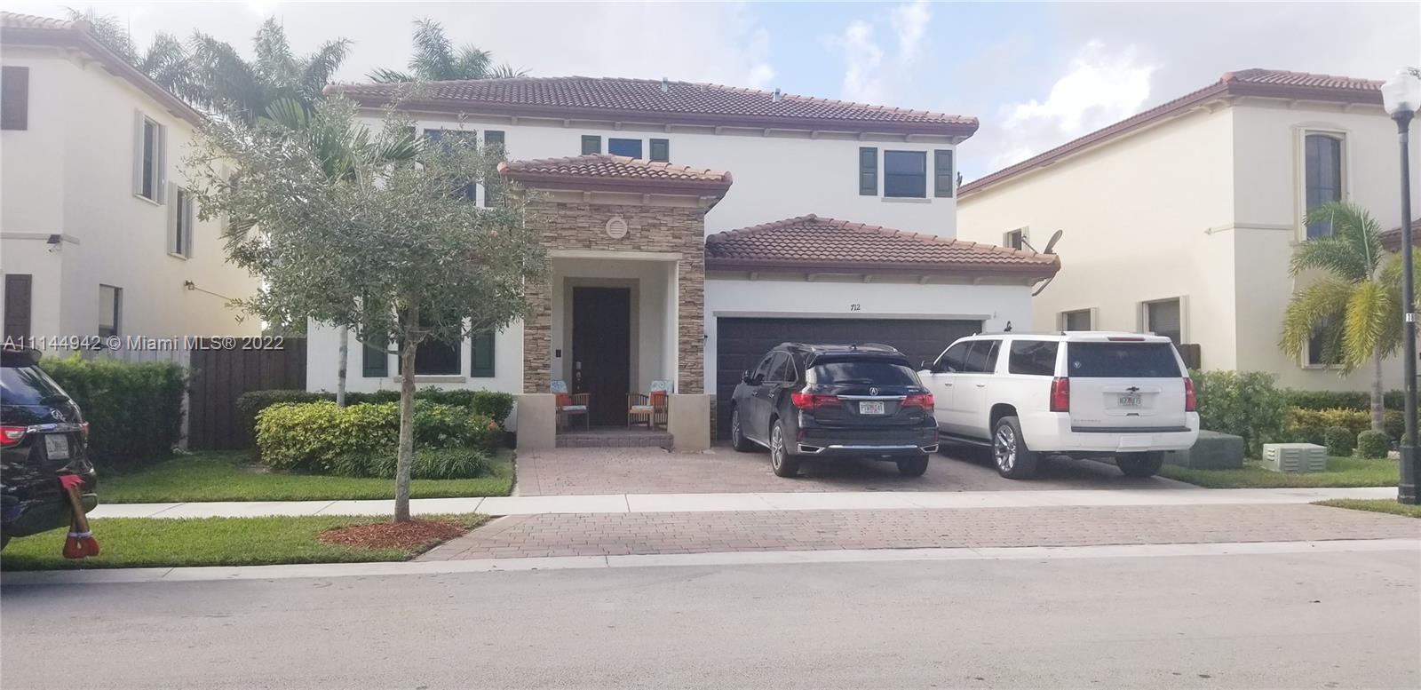 BAYWINDS OF ABACO - Residential