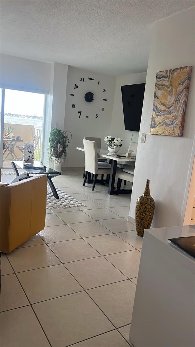 CLIPPER CONDO NO 1 - Residential