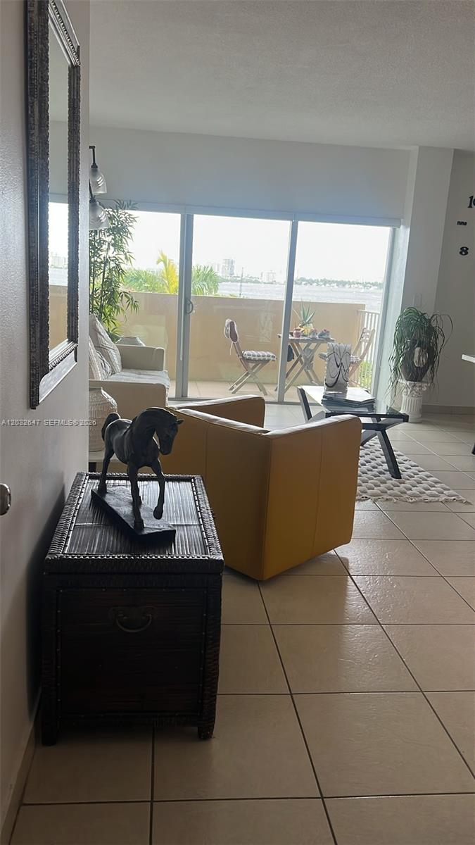 CLIPPER CONDO NO 1 - Residential