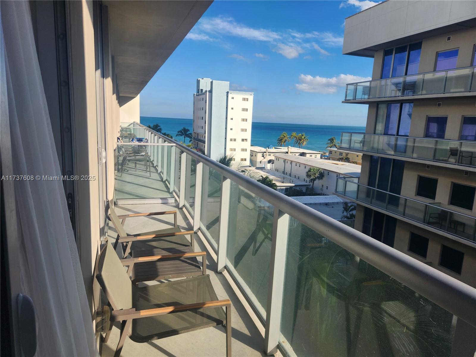 COSTA HOLLYWOOD CONDO - Residential