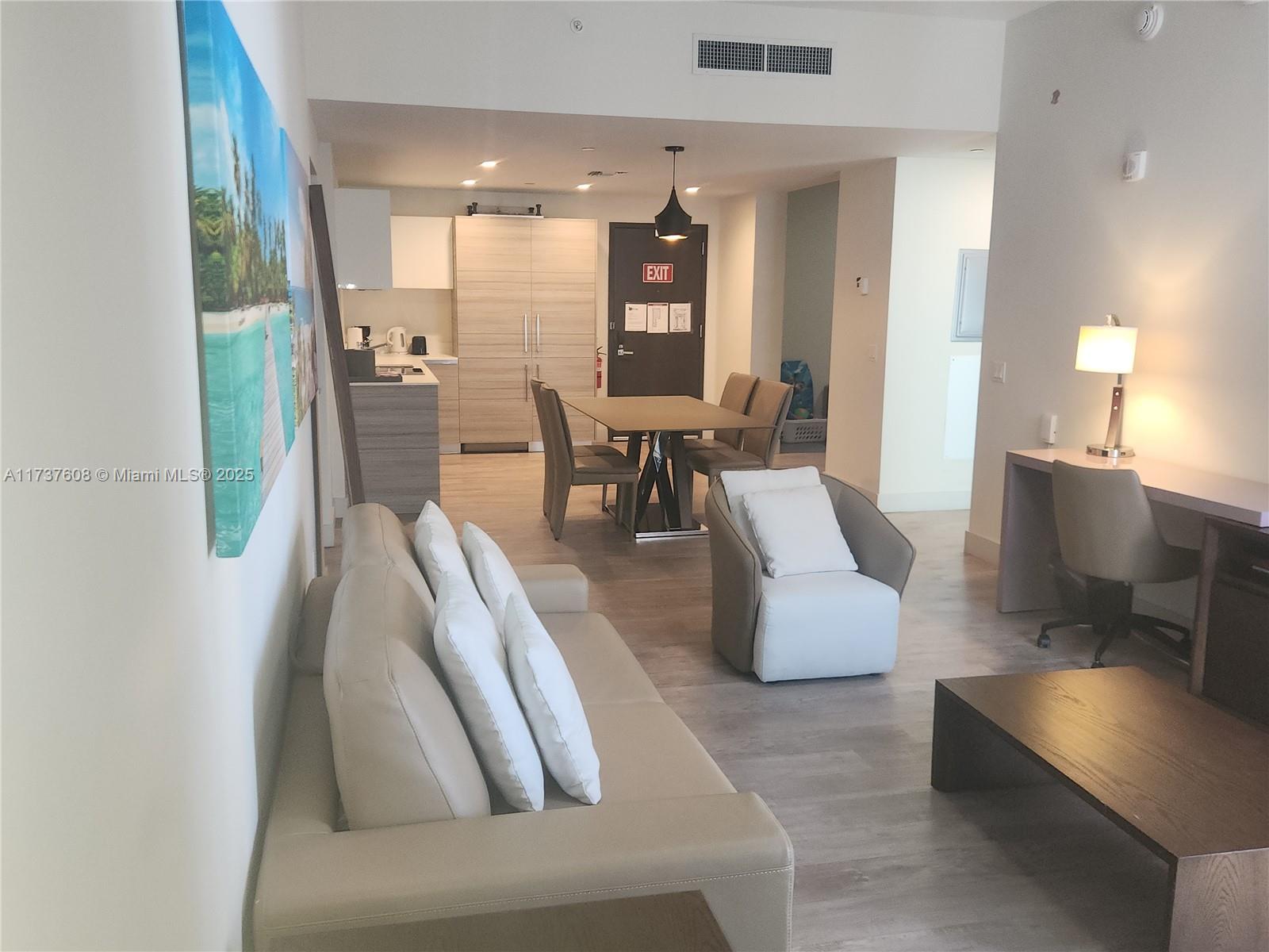 COSTA HOLLYWOOD CONDO - Residential