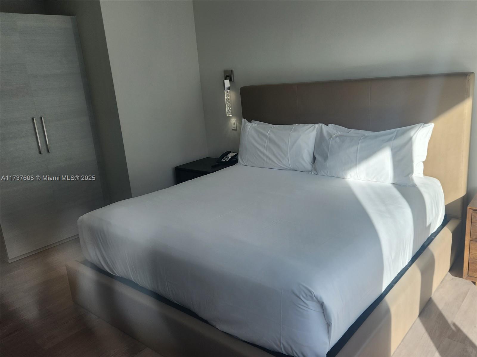 COSTA HOLLYWOOD CONDO - Residential