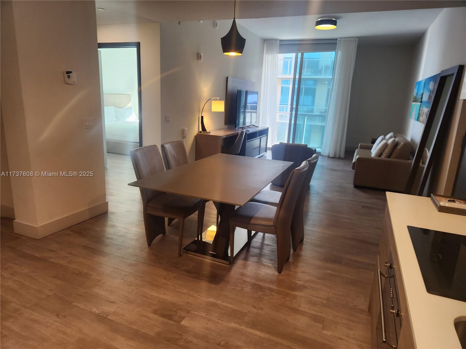 COSTA HOLLYWOOD CONDO - Residential