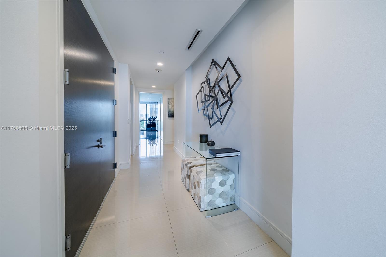 ECHO CONDO - Residential