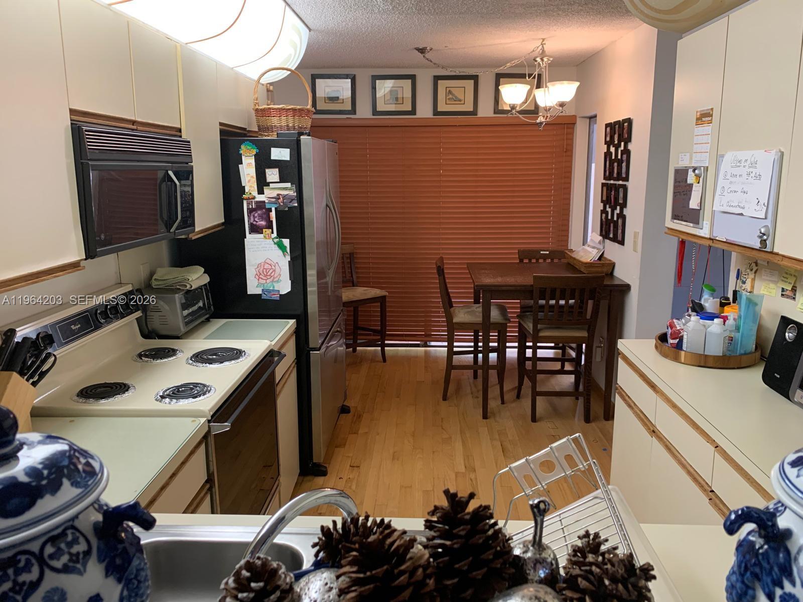 COSTA DEL SOL CONDO O - Residential