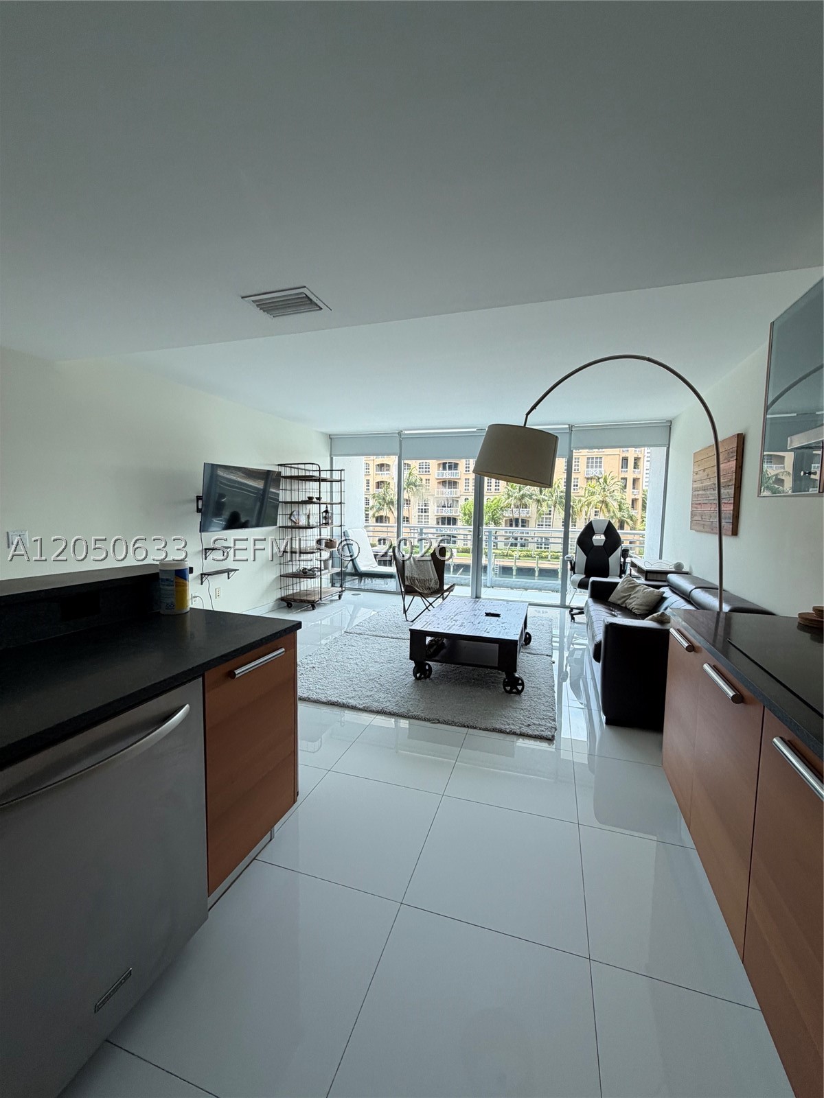 ARTECH RESIDENCES AT AVEN - Residential Lease