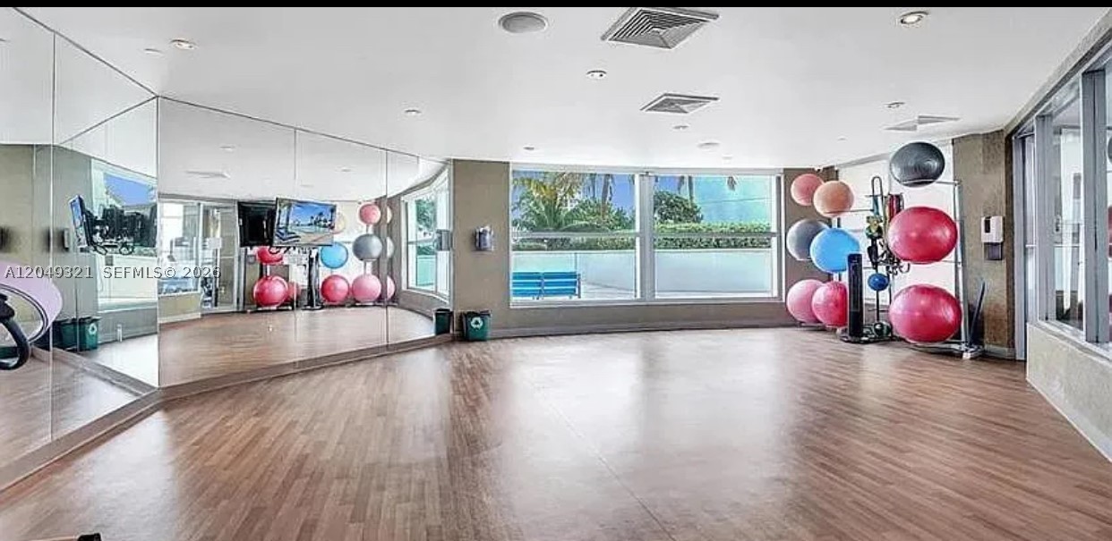 OCEAN PALMS CONDO - Residential
