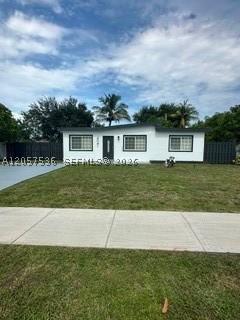 MIAMI GARDENS MANOR - Residential